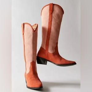 Women’s NIB peach colored URBAN OUTFITTERS Leslie Tall Cowboy Boots/ size 9